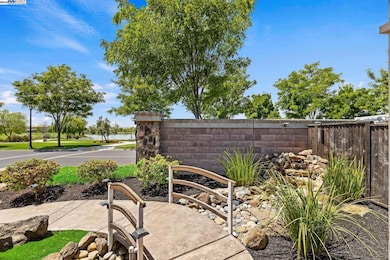 9901 Pyramid Way, Discovery Bay, CA 94505 - photo 7