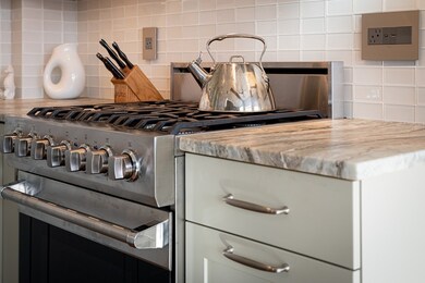 24 Lee St unit B2, Marblehead, MA 01945 - photo 5