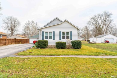 1418 N Ottawa St, Lincoln, IL 62656 - photo 2