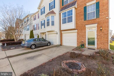 2474 Laura Mark Ln, Herndon, VA 20171 - photo 2