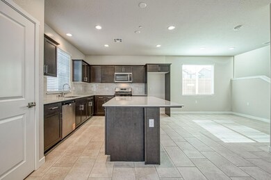 387 Lucas S, Madera, CA 93636 - photo 7