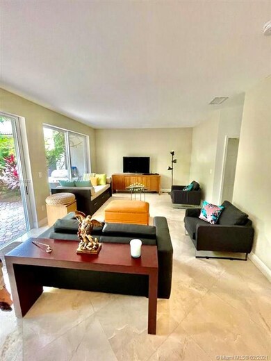 10882 NW 73rd Terrace, Doral, FL 33178 - photo 5