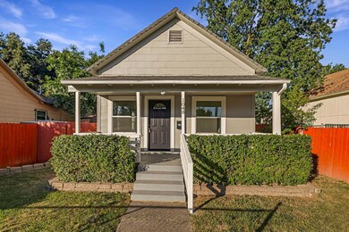 1048 Franklin St - 004 Photos