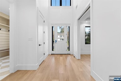 215 Kensington Rd, River Edge, NJ 07661 - photo 4