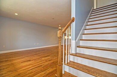 75 Ariel Cir, Sutton, MA 01590 - photo 5