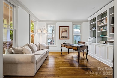 Office with built-ins 