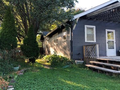 3417 SW 13th Street Des Moines Iowa  back side of 