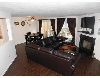 215 Bridle Cross Rd unit 215, Fitchburg, MA 01420 - photo 4