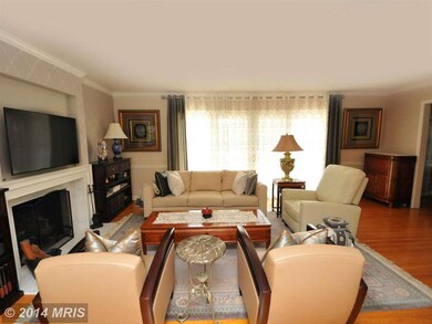 7305 Burtonwood Dr, Alexandria, VA 22307 - photo 4