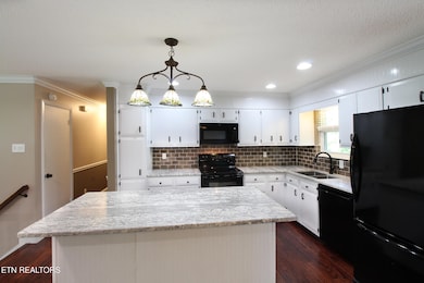 7317 W Joyce Ln, Powell, TN 37849 - photo 6