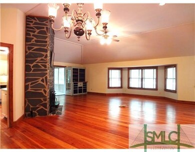 Den/Family/Great Room. Area with bay windows