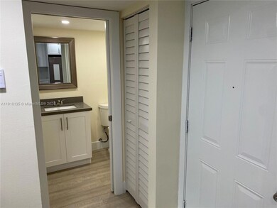 10985 SW 107th St unit 212, Miami, FL 33176 - photo 4