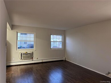60 Trafalgar Rd unit 1, New Windsor, NY 12553 - photo 2