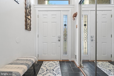 6824 Deer Run Dr, Alexandria, VA 22306 - photo 3