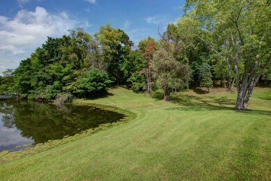Real Estate Agent Dana Thorla - 5741 Pat