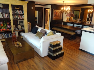 2172 G Hedgerow LR 7