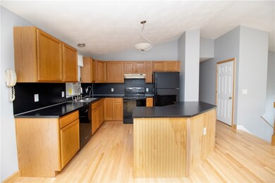 30 Lillian Ct, Warwick, RI 02886 - photo 6