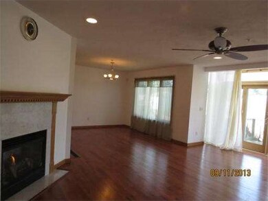 27 Solomon Pond Rd unit D, Northborough, MA 01532 - photo 6