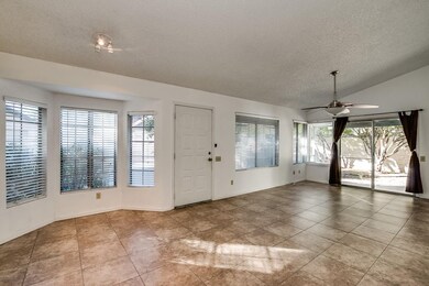 5230 W Jupiter Way N, Chandler, AZ 85226 - photo 3