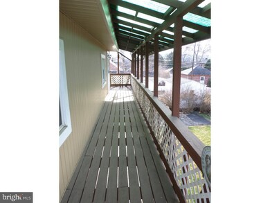 40 N Dwight St, Reading, PA 19609 - photo 6