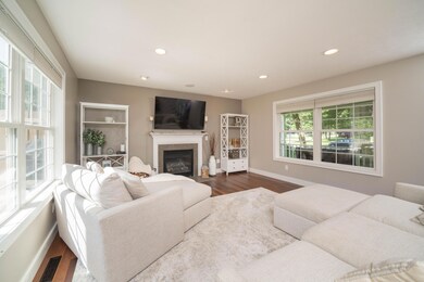 8601_Hathaway_Road_07