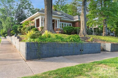 603 E Broad St, Statesville, NC 28677 - photo 3