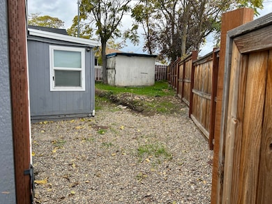 845 Manzanita St, Central Point, OR 97502 - photo 5