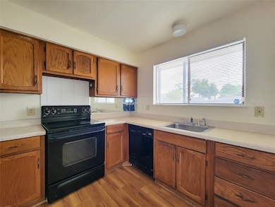 6401 Deihl Rd unit 205, Houston, TX 77092 - photo 2