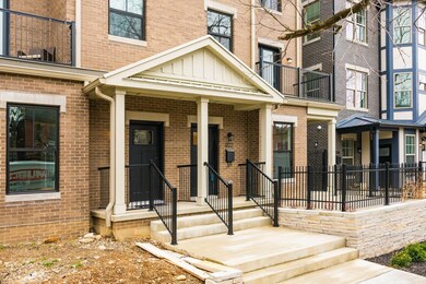 004__h 1322 Forsythe Ave-1003