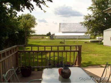 2259 West St, Jacksonville, IL 62650 - photo 2