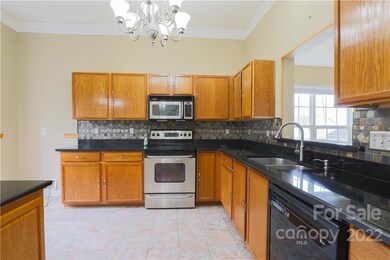 926 Ashland Ave, Statesville, NC 28677 - photo 7