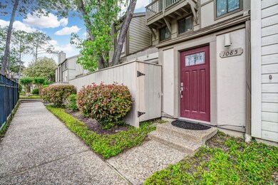 1085 Country Place Dr unit 27, Houston, TX 77079 - photo 3