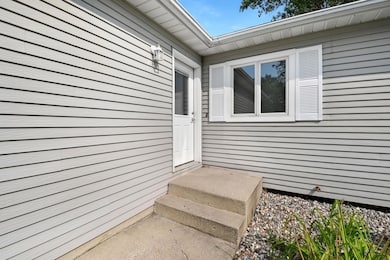 2119 27th Ave S, Fargo, ND 58103 - photo 3