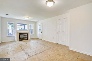 12905 Woodcutter Cir, Germantown, MD 20876 - photo 4
