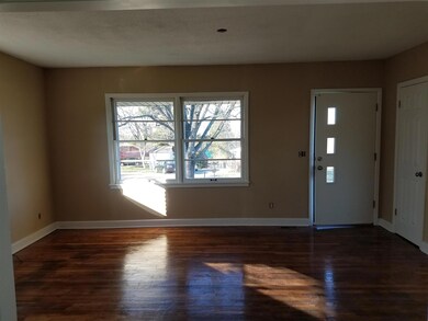 112 Crestview Cir, Shelbyville, TN 37160 - photo 4