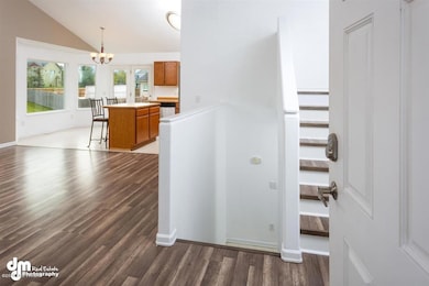 18-Front Entry_DMD_9785