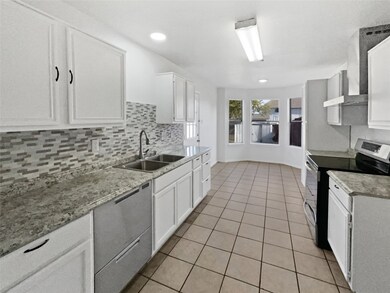 1726 Hillcrest Ct, Balch Springs, TX 75180 - photo 2