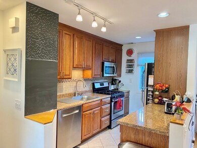 208 Charles St, Cambridge, MA 02141 - photo 3