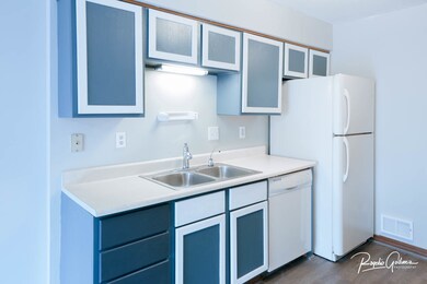 1842 Kerrybrook Ct unit 2, Sycamore, IL 60178 - photo 6