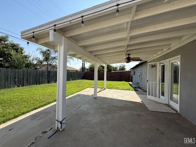 5810 Gary Place, Bakersfield, CA 93307 - photo 4