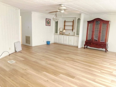 7100 Ulmerton Rd unit 385, Largo, FL 33771 - photo 2