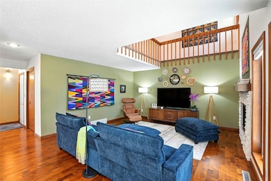 725 E Post Ct SE unit 725C, Cedar Rapids, IA 52403 - photo 3