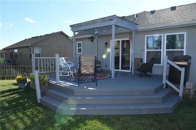 733 Garnes St, Raymore, MO 64083 - photo 6