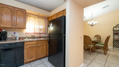 1520 E Le Marche-16
