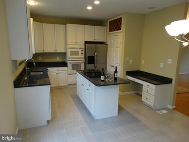 21552 Bankbarn Terrace, Broadlands, VA 20148 - photo 2