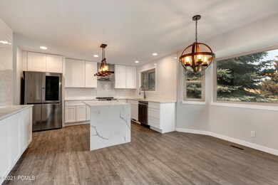 9828 S Kramer Dr_19