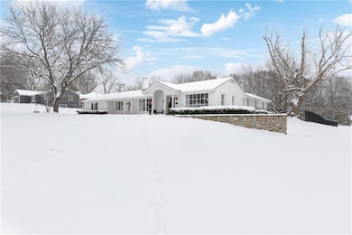 801 E Red Rd, Independence, MO 64055 - photo 3