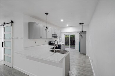 7516 NW 44th Ct unit B, Coral Springs, FL 33065 - photo 7