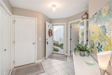 963 W Savidge St, Spring Lake, MI 49456 - photo 5