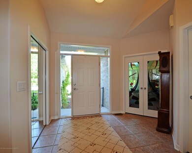 8Foyer